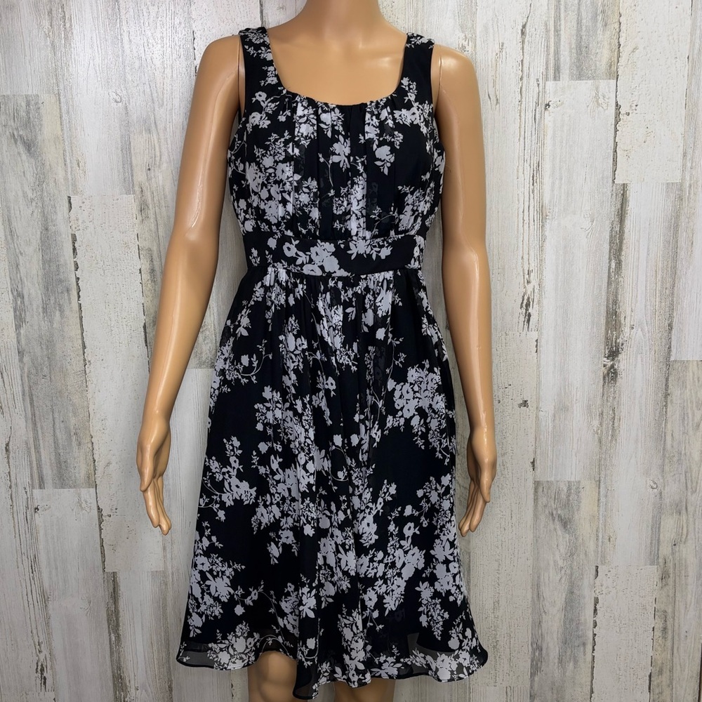 White House Black Market Floral Chiffon Dress